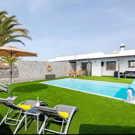 Villa Casa Atilana Luxe Con Piscina Climatizada Privada,Aire Acondicionado,Terraza Privada E Independiente,Wi-Fi Playa Blanca  Exterior photo
