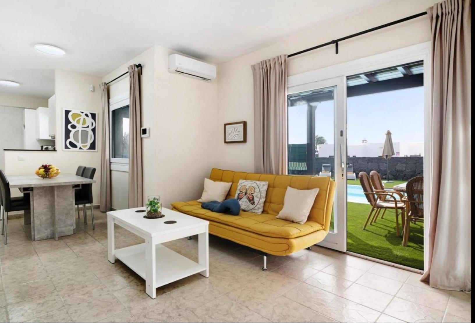 Ferienhaus Casa Atilana Luxe Con Piscina Climatizada Privada,aire Acondicionado,terraza Privada E Independiente,wi-fi Playa Blanca (Lanzarote)